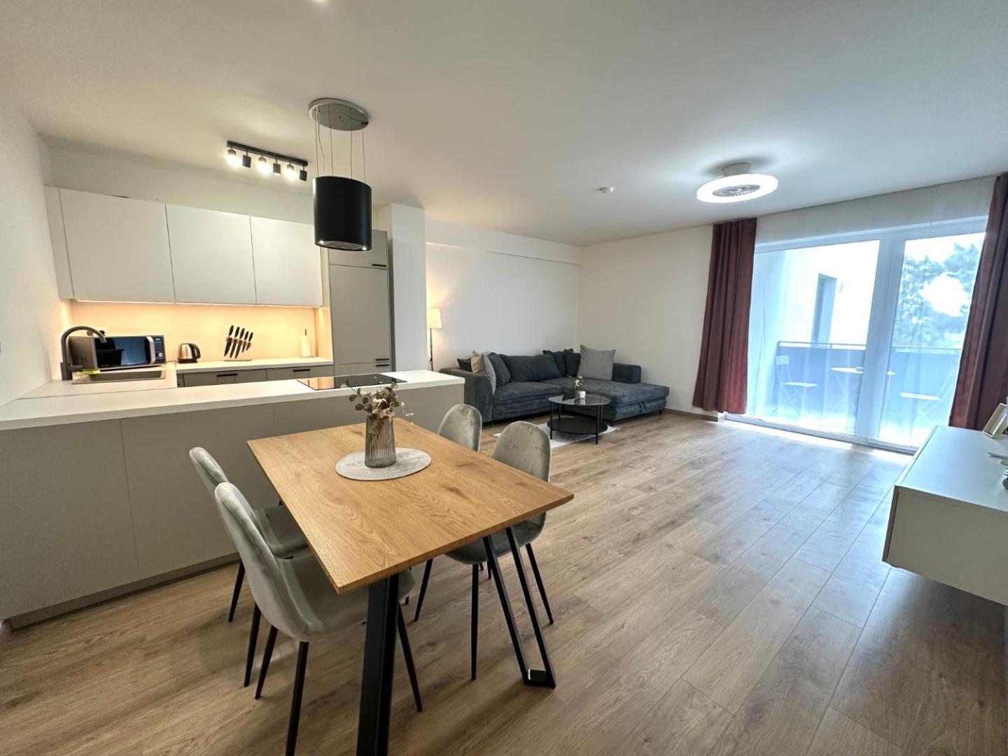 2 Room Apartment, New Building, Balcony, 208 Rovinka Екстер'єр фото